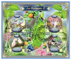 MADAGASCAR 2022 - Parrots (2) / set (sheet+block)