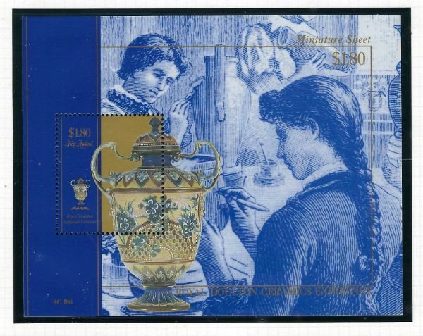 New Zealand 1144a MNH 1993 Royal Doulton Ceramics (ad3079)