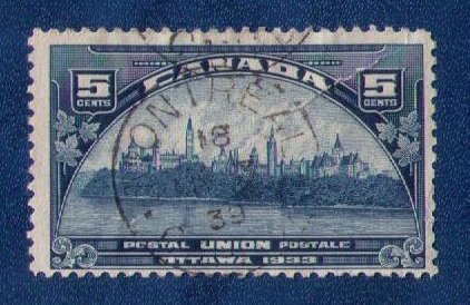 Canada Sc 202 Postal Union Closed Up Tear Upper R Used F-VF