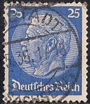 Germany #425 25pf President Paul Von Hindenburg used VF