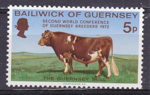 GUERNSEY  68 MNH 1972 Guernsey Bull