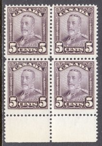 CANADA  — SCOTT 153 — 1928 5¢ KGV SCROLL ISSUE — MH/MNH — BLOCK/4 — SCV $92