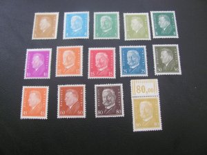 Germany 1928-1932  HEAVY HINGED LOT (208)