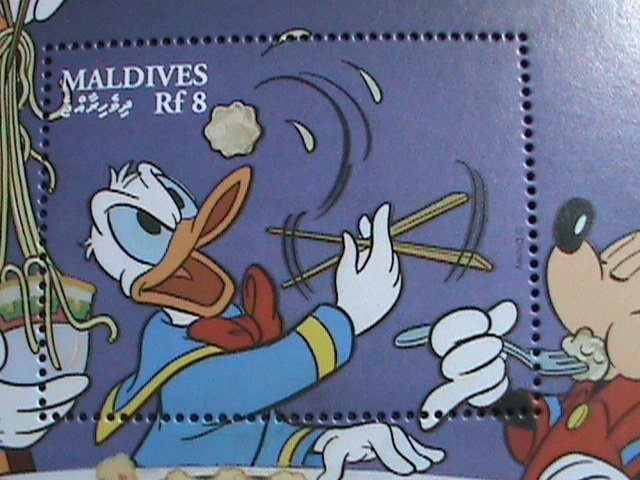 MALDIVES STAMP- GOOFY, DONALD & MICKEY ENJOY CHINESE FOOD-MNH S/S VERY FINE