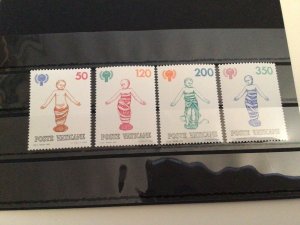 Vatican mint never hinged year of the child  Stamps Ref 61739