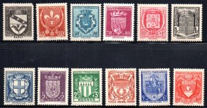 FRANCE B117-28 MH SCV $33.00 BIN $16.50 COATS OF ARMS