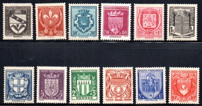 FRANCE B117-28 MH SCV $33.00 BIN $16.50 COATS OF ARMS