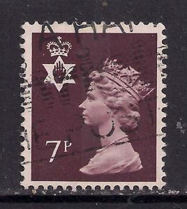 Northern Ireland GB 1978 QE2 7p Purple Brown Machin SG NI 22  ( D138 )