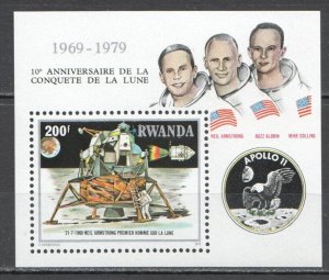 Wb133 1979 Rwanda Space History Exploration Luna Apollo 11 Neil Armstrong Bl Mnh