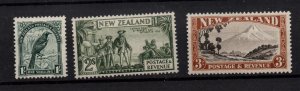 New Zealand 1936 1/- to 3/- SG588, 589-590 mint LHM WS36988