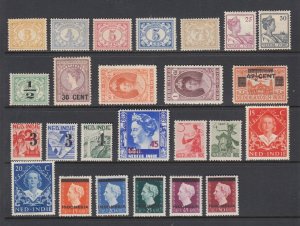 Netherlands Indies Sc 107/299 MLH. 1912-40 issues, 25 different, sound, F-VF