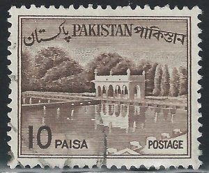 Pakistan #134a 10p Shalimar Gardens Lahore ~ Used