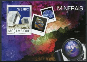 Mozambique Minerals Stamps 2014 MNH Halite Nature 1v S/S