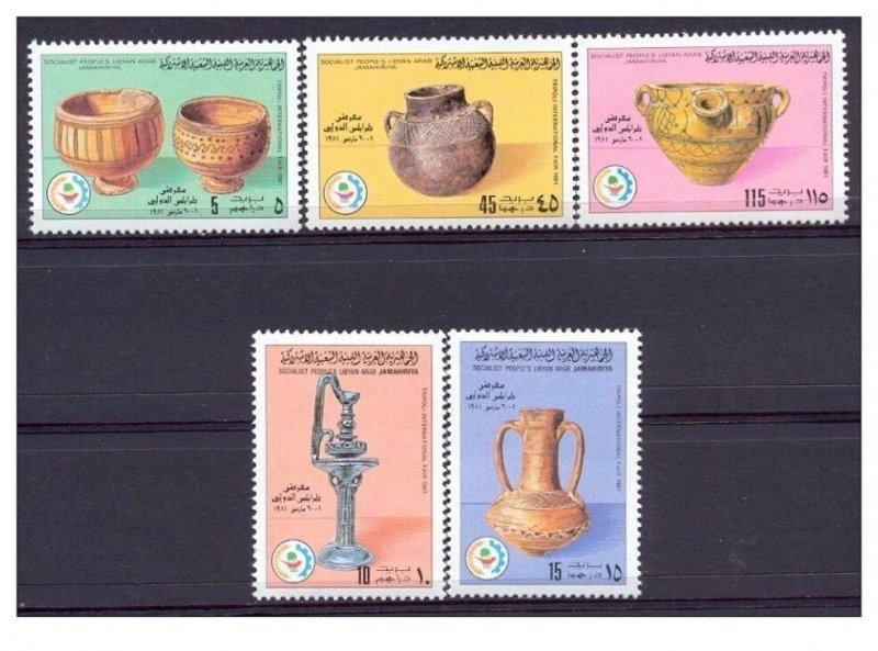 1981- Libya- 19th International trade Fair–Tripoli- Crafts- Pottery-Comp.set 5V