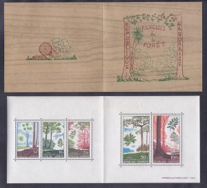 Gabon C62a MNH OG 1967 Forest Richness Booklet Pane of 5 w/cover