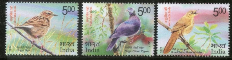 India 2017 Vulnerable Birds Nilgiri Pigeon Warbler Pipit Wildlife Fauna 3v MN...