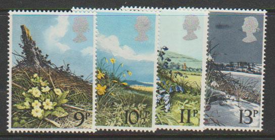 Great Britain SG 1079 - 1082 set Mint Unhinged 