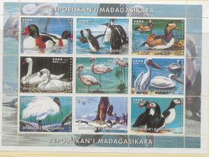 Thematic stamps Birds Madagascar 1999 Aquatic Birds  9 value sheet used 