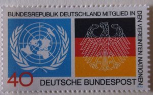 Germany 1126 Cat $1.25 MNH Full Set UN, Flag Topical