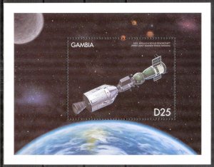 Gambia 1999 Space Soyuz - Apollo Mi. Bl 427 Sheet MNH