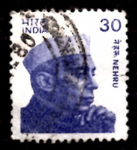 India 30p Jawaharlal Nehru (small portrait) 1980 SG.969, Sc.841 Used (#01)