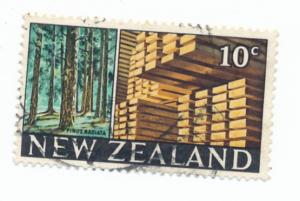 New Zealand 1968  Scott 417 used - 10c Radiata pines, Lumber