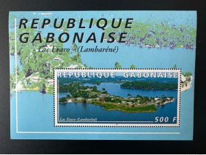 2005 Gabon Gabon Mi. Bl. 129 Lake Evaro Lambaréné Lake See Hotel Rare-