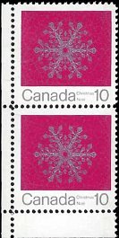 CANADA   #556 MNH PAIR (2)