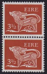 Ireland - 1974 - Scott #347 - MNH pair - Dog