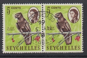 SEYCHELLES, Scott 198, used pair