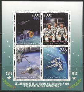 MADAGASCAR 2015 15th ANNIVERSARY HABITATION OF INT'L  SPACE STATION SHT  MINT NH