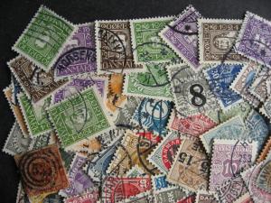 Denmark 135 different? 1930 and older stamps, better stuff lurks!