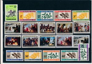 D390481 Rwanda Nice selection of MNH stamps