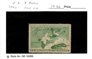 United States Postage Stamp, #RW24 Used, 1957 Duck Hunting (AD)