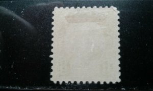 US #560 mint hinged e197.4814