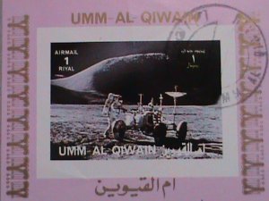 UMM AL QIWAIN AIRMAIL STAMP:   SPACE SHIP LANDING ON THE MON CTO MNH S/S #2