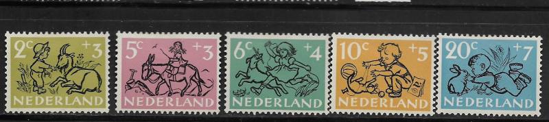 NETHERLANDS, B243-B247, MINT HINGED HINGE REMNANT, CHILD PLAYING WITH ANIMAL