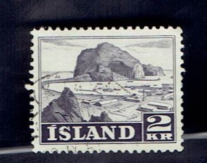 ICELAND SCOTT#267 1950 VESTMANNAEYJAR HARBOR - USED