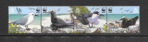BIRDS - PITCAIRN #647 WWF STRIP (ROW 4) MNH