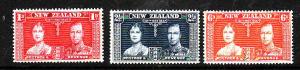 New Zealand-Sc#223-5-unused  hinged KGVI Coronation set-Omnibus-1937-