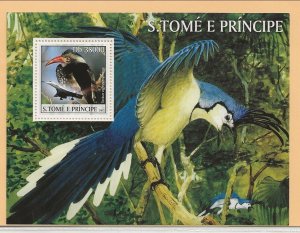 St. THOMAS & PRINCE ISL. Sc 1486 NH SOUVENIR SHEET of 2003 - SONG BIRDS