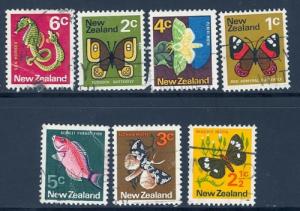 New Zealand 7 used stamps SCV $ 1.40 (RS)