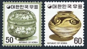 Korea South 964-965,MNH.Mi 968-969. Ceramic Jar,Vase,1975.