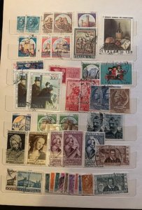 STAMP STATION PERTH Italy Collection ) in Album 700+ stamps Mint/Hinged