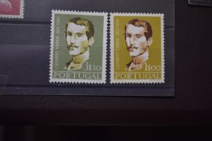 PORTUGAL  828-29  MNH