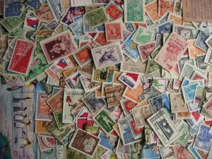 China & PRC 250 a double sized elusive mixture (duplicates, mixed condition)