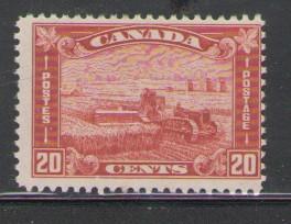 Canada Sc 175 1930 20c harvesting grain stamp mint