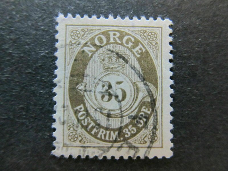 A5P28F66 Norway 1910-29 WMK Post Horn 35o Redrawn Perf 14 1/2x13 1/2 Used-