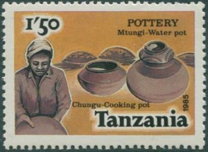 Tanzania 1985 SG440 1s.50 Cook and Water Pots MNH
