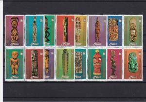 niue mint never hinged  stamps se-tenant blocks ref r9559